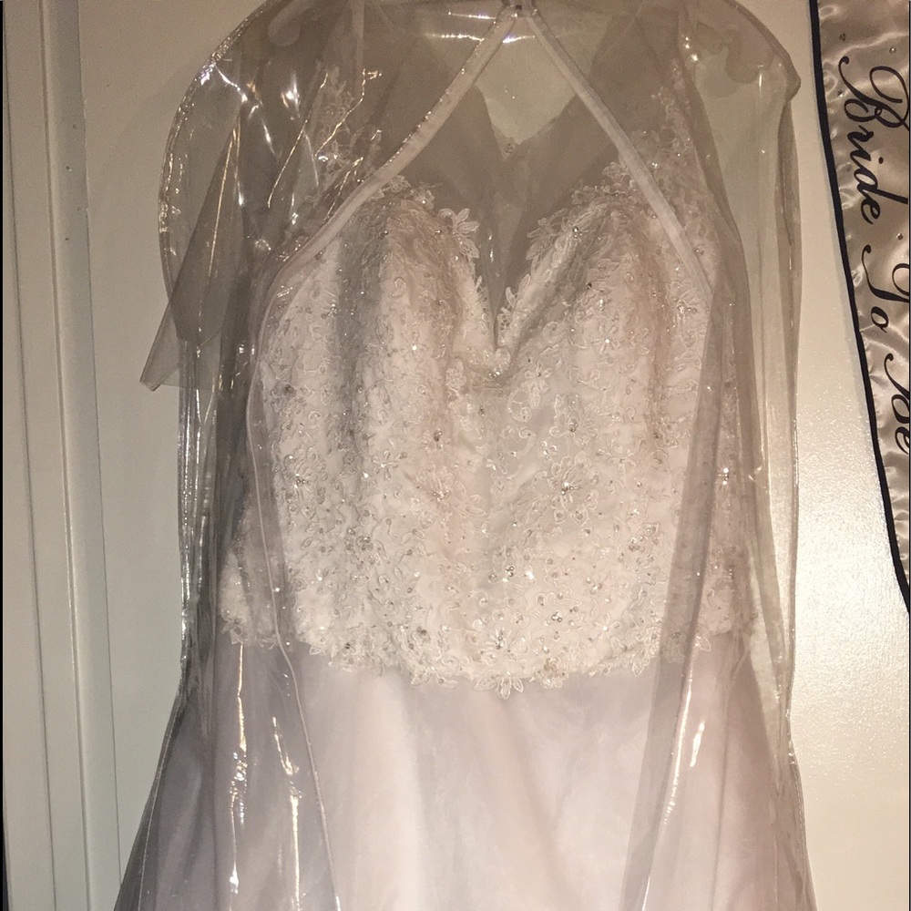 Alfred Angelo Wedding Gown